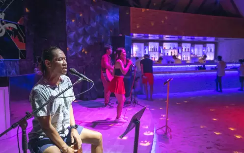 indian-ocean-holidays-maldives-sun-siyam-olhuveli-lagoon-bar