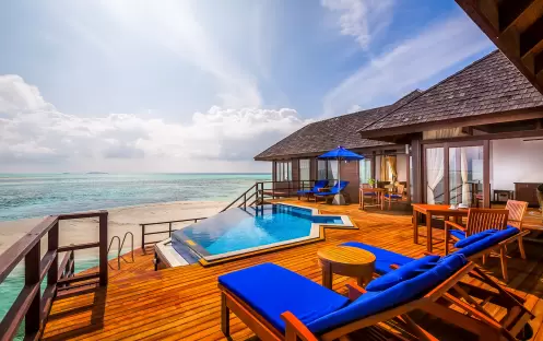 indian-ocean-holidays-maldives-sun-siyam-olhuveli-presidential-water-suite-pool-view