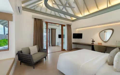 indian-ocean-holidays-maldives-sun-siyam-olhuveli-grand- beach-suite-with-pool