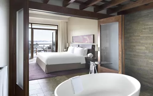 Junior Suite Bathroom