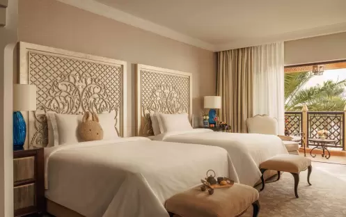 middle-east-holidays-dubai-one-only-royal-mirage-arabian- court-two-deluxe-rooms-family-accommodation middle-east-holidays-dubai-one-only-royal-mirage-arabian- court-two-deluxe-rooms-family-accommodation