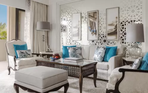 middle-east-holidays-dubai-one-only-royal-mirage-palace- two-bedroom-executive-suite-living-room middle-east-holidays-dubai-one-only-royal-mirage-palace- two-bedroom-executive-suite-living-room