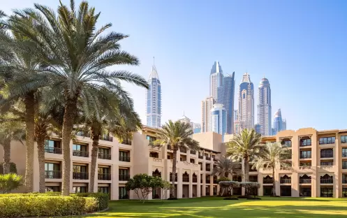 middle-east-holidays-dubai-one-only-royal-mirage-palace -superior-room middle-east-holidays-dubai-one-only-royal-mirage-palace -superior-room