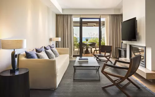 europe-holidays-greece-costa-navarino-the-romanos-a-luxury-collection-resort-costa-navarino-master-infinity-villa europe-holidays-greece-costa-navarino-the-romanos-a-luxury-collection-resort-costa-navarino-master-infinity-villa