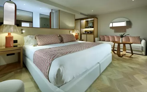 europe-holidays-spain-ibiza-trs-ibiza-hotel-junior- suite-panoramic-seaview