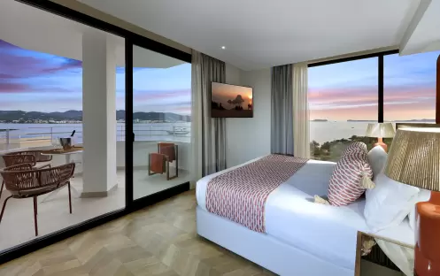 europe-holidays-spain-ibiza-trs-ibiza-hotel-junior- suite-panoramic-seaview