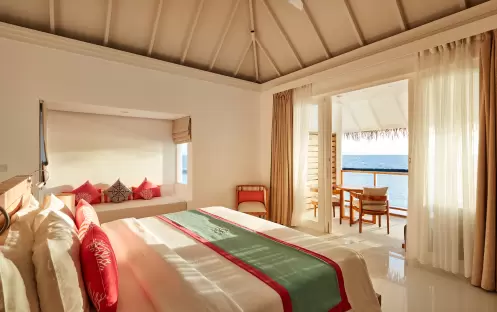 indian-ocean-holidays-maldives-sun-siyam-iru-veli-beach- residence-with-pool-(two-storey)