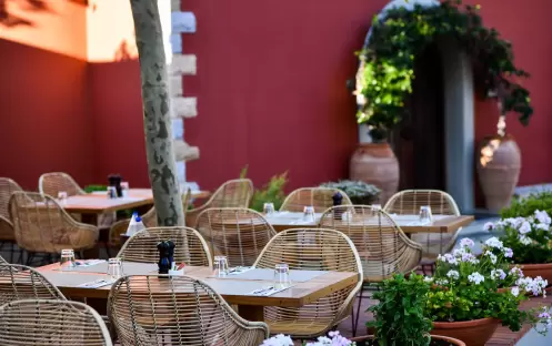 europe-holidays-greece-costa-navarino-the-westin-resort-costa-navarino-hotel-kooc-taverna-secrets europe-holidays-greece-costa-navarino-the-westin-resort-costa-navarino-hotel-kooc-taverna-secrets