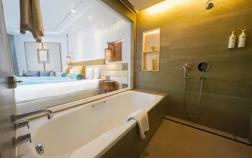 New Premiere Garden View - Bathroom