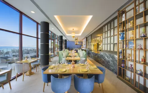 middle-east-holidays-ras-al-khaimah-doubletree-by-hilton-resort-spa-marjan-island-hotel-meze