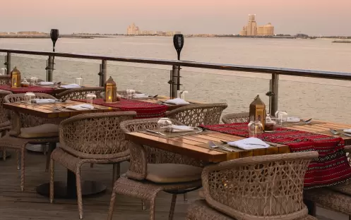 middle-east-holidays-ras-al-khaimah-doubletree-by-hilton-resort-spa-marjan-island-hotel-meze