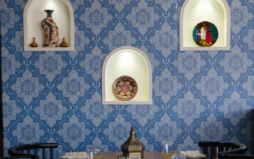 middle-east-holidays-ras-al-khaimah-doubletree-by-hilton-resort-spa-marjan-island-hotel-meze