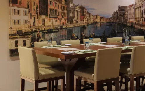 middle-east-holidays-ras-al-khaimah-doubletree-by-hilton-resort-spa-marjan-island-hotel-vespa