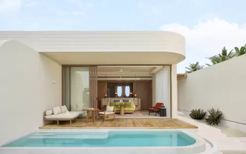 indian-ocean-holidays-maldives-centara-grand-lagoon-maldives-one-bedroom-sunset-beach-pool-villa