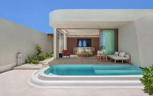 indian-ocean-holidays-maldives-centara-grand-lagoon-maldives-one-bedroom-sunset-beach-pool-villa