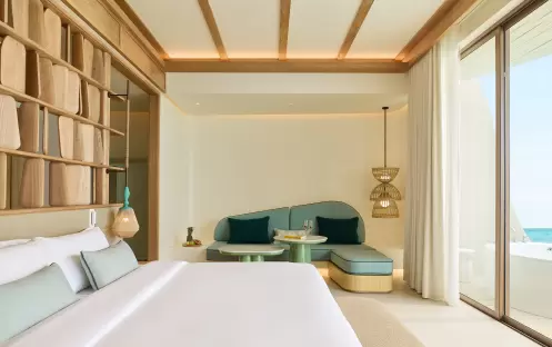 indian-ocean-holidays-maldives-centara-grand-lagoon-maldives-one-bedroom-overwater-villa-with-jacuzzi