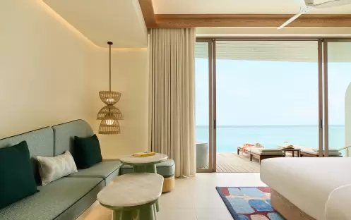 indian-ocean-holidays-maldives-centara-grand-lagoon-maldives-one-bedroom-overwater-villa-with-jacuzzi
