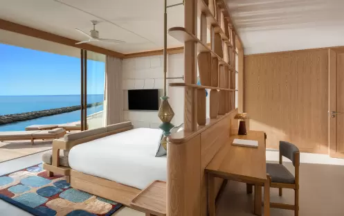 indian-ocean-holidays-maldives-centara-grand-lagoon-maldives-three-bedroom-sunset-overwater-pool-residence