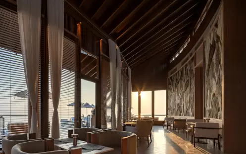 indian-ocean-holidays-maldives-centara-grand-lagoon-maldives-the-club