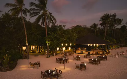 indian-ocean-holidays/maldives/sun-siyam-iru-fushi-hotel-islander’s-grill