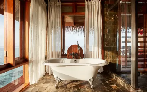 indian-ocean-holidays-maldives-sun-siyam-vilu-reef-maldives-two-bedroom-water-villa-with-pool