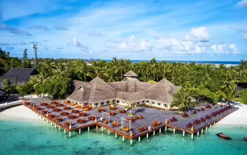 indian-ocean-holidays-maldives-sun-siyam-olhuveli-sunset- restaurant
