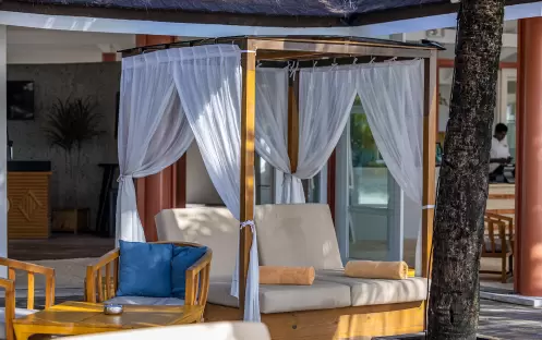 indian-ocean-holidays-maldives-sun-siyam-olhuveli-dream-bar