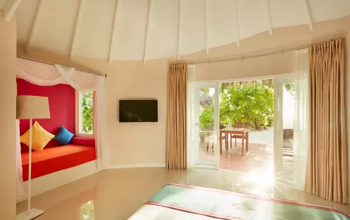 indian-ocean-holidays-maldives-sun-siyam-vilu-reef-maldives-deluxe-beach-villa