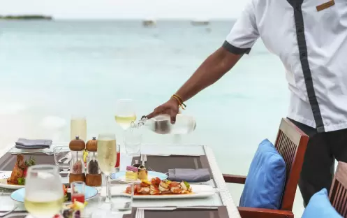 indian-ocean-holidays-maldives-sun-siyam-vilu-reef-maldives-the-aqua
