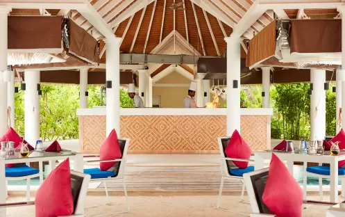 indian-ocean-holidays-maldives-sun-siyam-vilu-reef-maldives-well-done