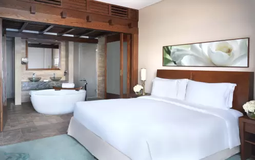 stp-1-bedroom-apartment-seaview-bedroom-bathroom-0002-copy