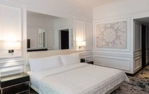 middle-east-holidays-dubai-le-meridien-mina-seyahi-beach-resort-waterpark-hotel-deluxe-sea-view-room