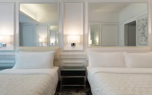 middle-east-holidays-dubai-le-meridien-mina-seyahi-beach-resort-waterpark-hotel-family-room-three-bedroom-sea-view