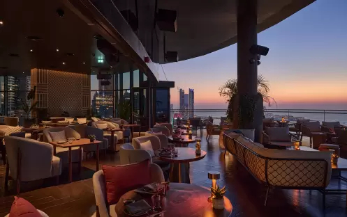 middle-east-holidays-dubai-w-dubai-mina-seyahi-attiko