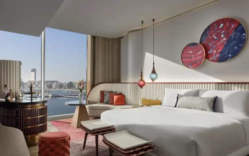 middle-east-holidays-dubai-w-dubai-mina-seyahi-spectacular-corner-room