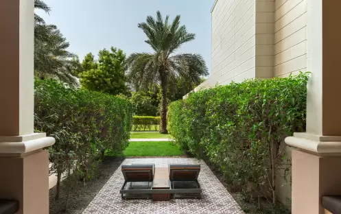 middle-east-holidays-dubai-the-westin-dubai-mina-seyahi-beach-resort-marina-hotel-two-bedroom-family-room