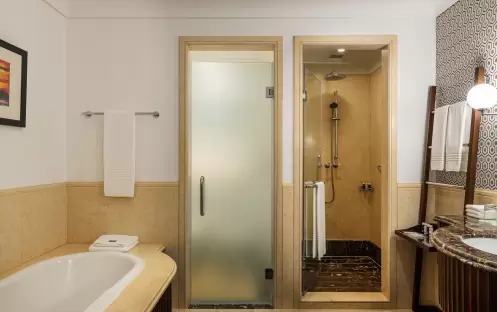 middle-east-holidays-dubai-the-westin-dubai-mina-seyahi-beach-resort-marina-hotel-two-bedroom-family-room