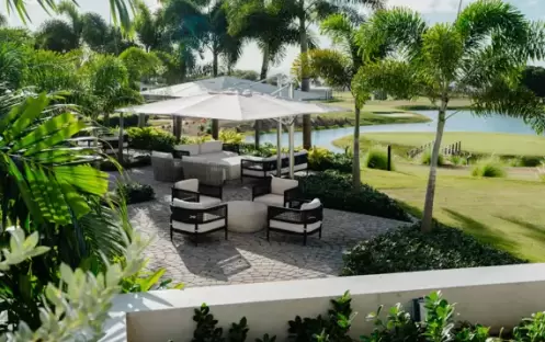 caribbean-holidays-barbados-apes-hill-the-20th-hole