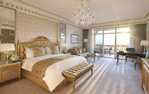 middle-east-holidays-dubai-raffles-the-palm-dubai-premier- ocean
