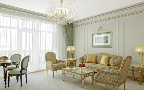middle-east-holidays-dubai-raffles-the-palm-dubai-signature- suite-ocean