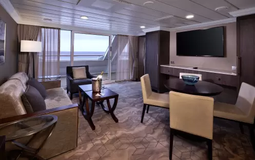 azamara-azamara-journey-world-owners-suite-lounge-michael-pisarri_002