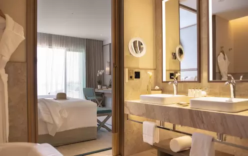 middle-east-holidays-oman-jumeirah-muscat-bay-ocean-balcony-deluxe-room