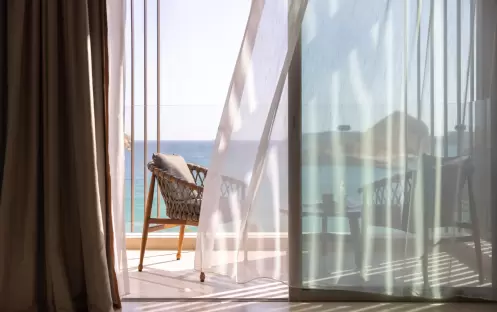 middle-east-holidays-oman-jumeirah-muscat-bay-ocean-balcony-deluxe-room