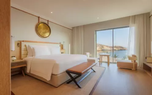 middle-east-holidays-oman-jumeirah-muscat-bay-panoramic-two-bedroom-suite