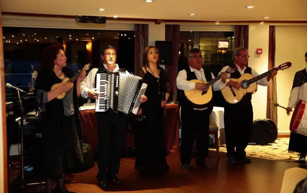 AmaWaterways, AmaSintra, Enriching Entertainment.jpg
