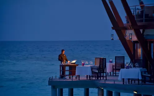 indian-ocean-holidays-maldives-baros-hotel-the-lighthouse-restaurant