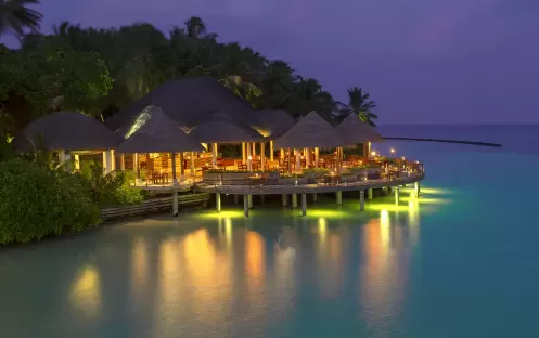 indian-ocean-holidays-maldives-baros-hotel-cayenne-grill