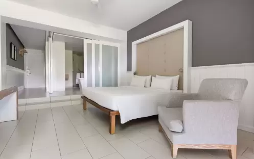 indian-ocean-holidays-mauritius-radisson-blu-azuri-resort-spa-hotel-premium-garden- room indian-ocean-holidays-mauritius-radisson-blu-azuri-resort-spa-hotel-premium-garden- room