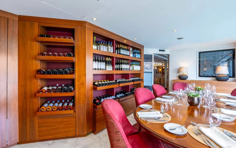 Amawaterways AmaVida Main Restaurant 5 ©Bruno Barreira & Amawaterways.jpeg