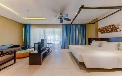 indian-ocean-holidays-mauritius-crystals-beach-resort-belle-mare-a-member-of-radisson-individuals-junior-suite